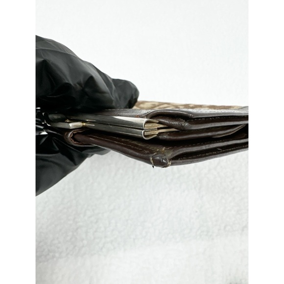 Christian Dior Vintage Bifold Wallet - Iconic Elegance in Excellent Condition - Picture 11 of 11